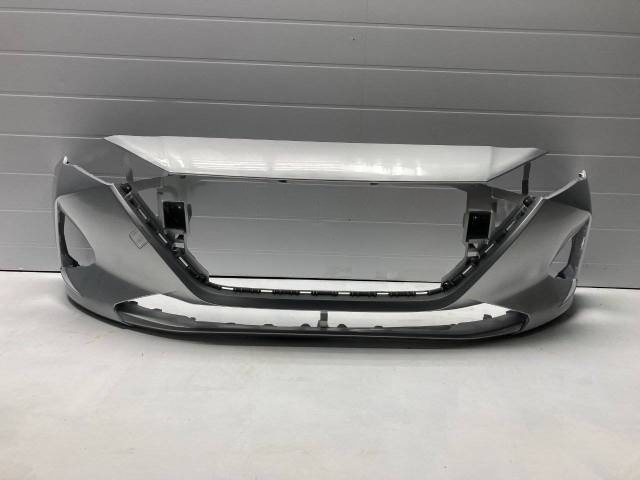 Передний бампер крашенный Hyundai Accent 2011, 2012, 2013, 2014 года